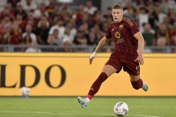 意媒:佩莱格里尼&勒费&多夫比克单独训练,可能缺席罗马下轮意甲